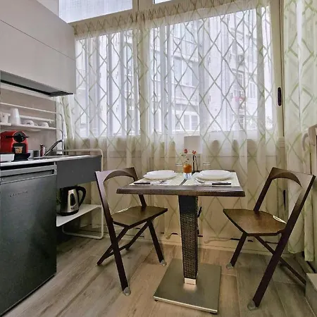 Saint George's House 3 Apartment