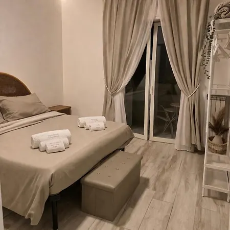 Saint George's House 3 * Bari